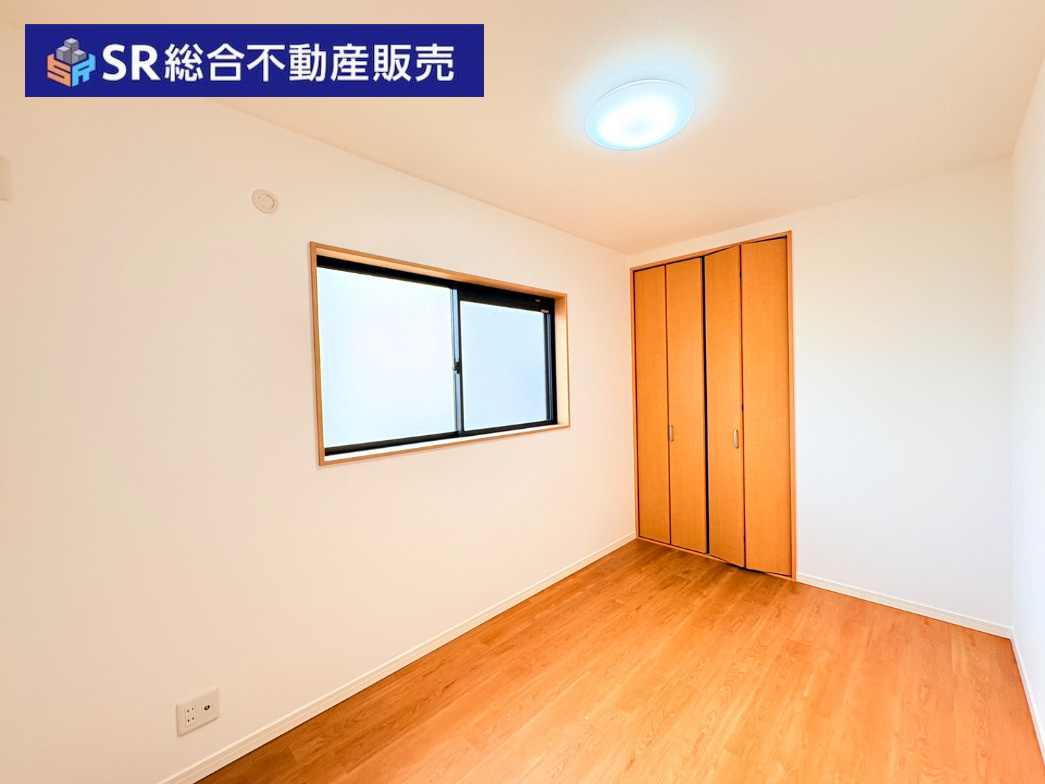 寿町1丁目中古戸建の洋室|個人の部屋や寝室として使える洋室です
