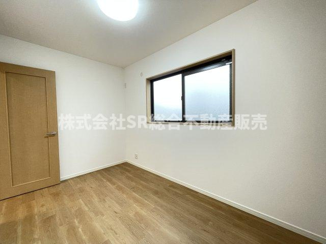 寿町1丁目中古戸建の子供部屋|勉強に集中できそうなお部屋です。子供部屋にいかがでしょうか。