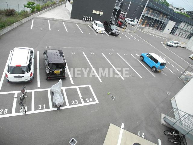 MODERN PALAZZO 諫早Kaiの駐車場