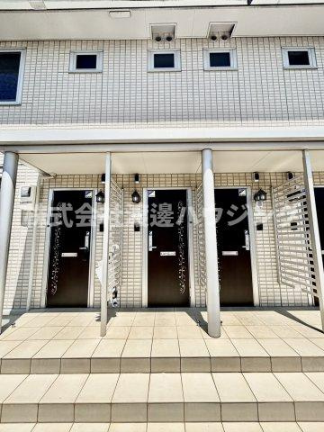 ザウバーヴィントIIIのエントランス