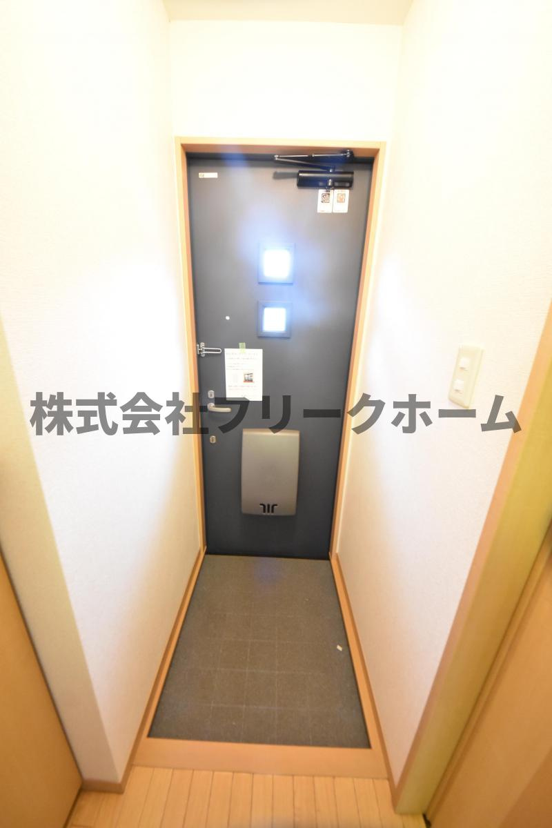パールフリントの玄関|別部屋参考写真です。
