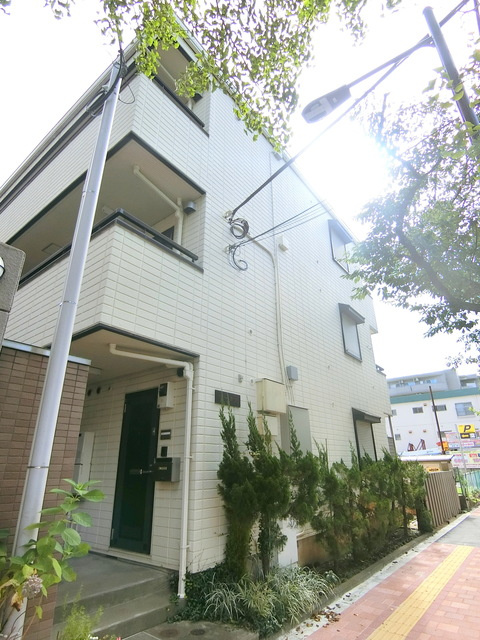 パークⅡのエントランス|★入居後安心の24時間管理サポート★