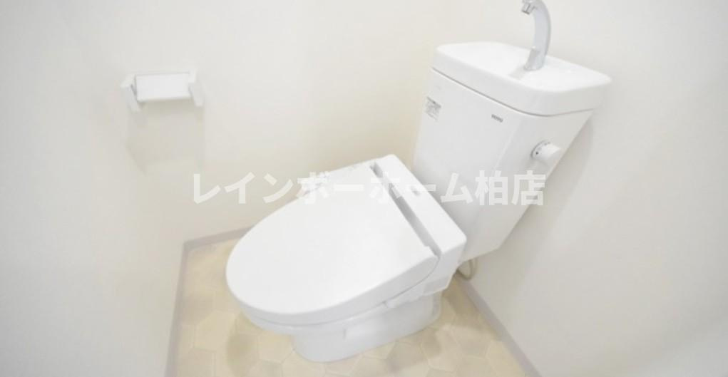 特典：仲介手数料が無料です!!のトイレ|ゆったりとした空間のトイレです