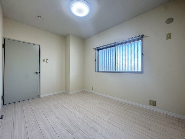 メゾンソレイユの洋室|当社、チルホームのHPもご覧ください(^^)/物件情報多数♪