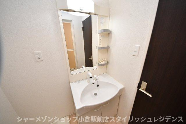 サンルーヴルの洗面所
