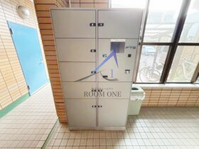 碑文谷メゾンのその他共用部分|宅配ボックスです。