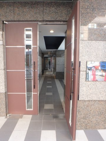 ガーデンコート小石川のエントランス