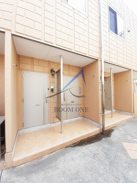 フォンテーヌのエントランス|エントランスです。