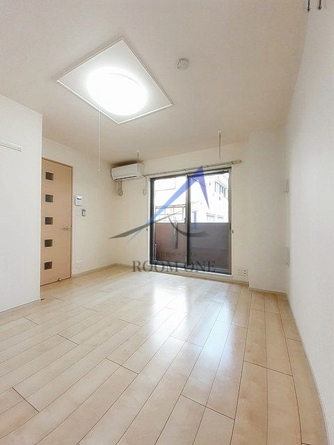 フォンテーヌの居間・リビング|洋室のお部屋です。