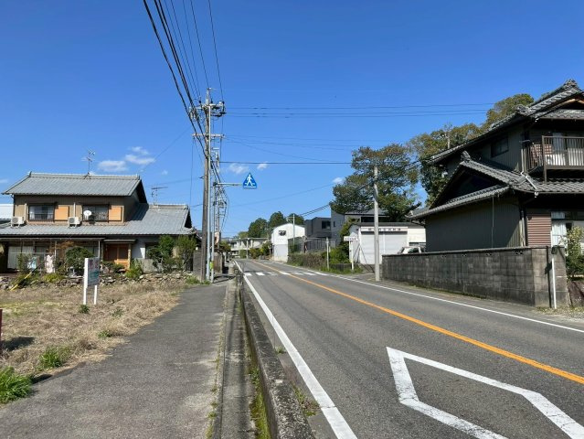 【前面道路含む現地写真】の画像