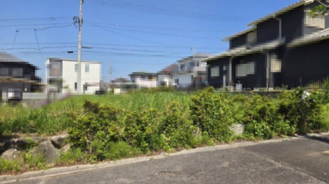 名張市つつじが丘南3番町　建築条件無し売土地