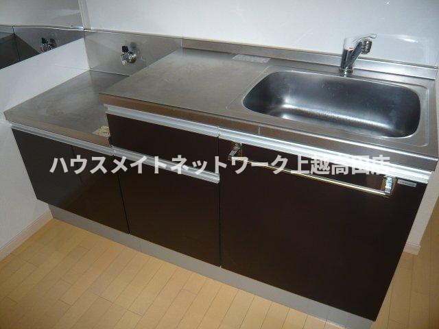 ルミエール　デュースのキッチン|キッチン（同室タイプ２０２号室の画像を掲載）