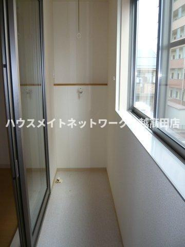 ルミエール　デュースのバルコニー|サンルーム
