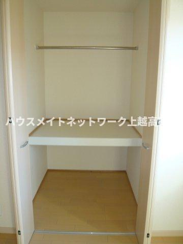 ルミエール　デュースの収納|ウォークインクローゼット（同室タイプ２０２号室の画像を掲載）