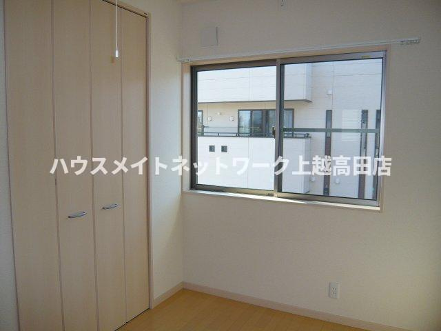 ルミエール　デュースの洋室|洋室（同室タイプ２０２号室の画像を掲載）