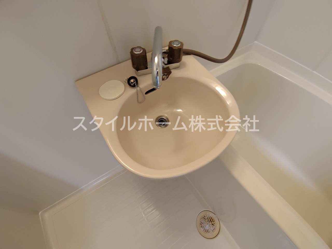 フリーダム　Bの浴室|別部屋写真です。