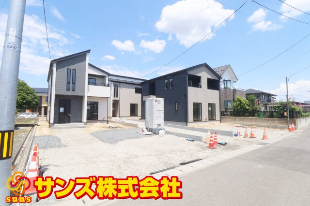 郡山市東原1丁目　　　１号棟　　　富田東小学校、富田中学区の外観|南西側から見た区画全体♪