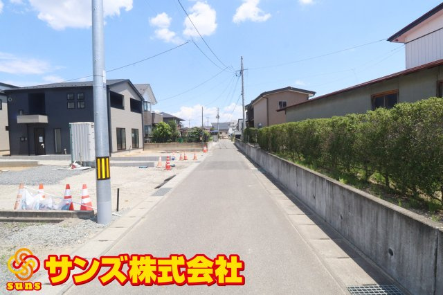 郡山市東原1丁目　　　１号棟　　　富田東小学校、富田中学区の外観|南側前面道路