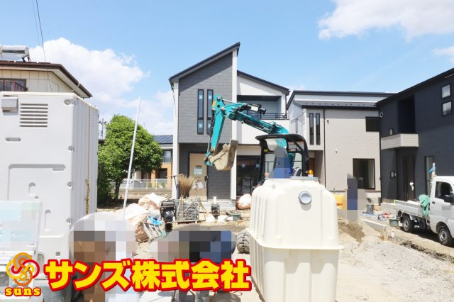 郡山市東原1丁目　　　１号棟　　　富田東小学校、富田中学区の外観|南側から見た駐車場を含む外観♪