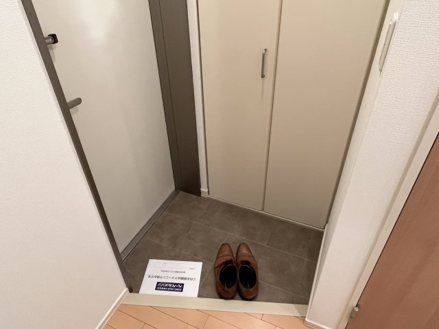 中野スカイパレスの玄関|同建物別室参考写真