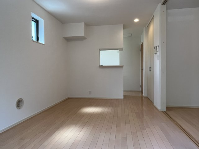 中野スカイパレスの居間・リビング|同建物別室参考写真