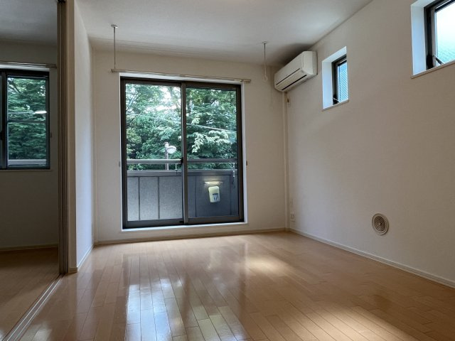 中野スカイパレスの居間・リビング|同建物別室参考写真