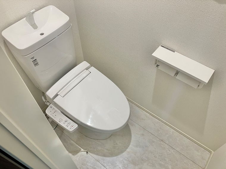 国分北戸建のトイレ