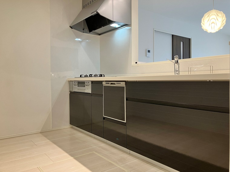 国分北戸建のキッチン