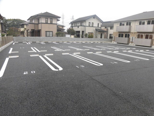 【駐車場】 | サンクスファミリー　B棟 | 駐車場