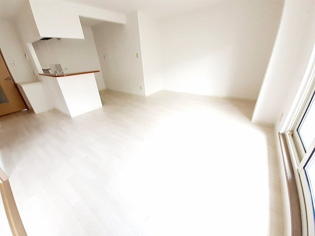 エレガンス宮の森の居間・リビング