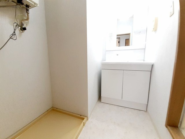 エレガンス宮の森の洗面所