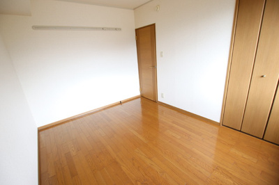 物入収納付の北側洋室６帖