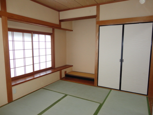 北葛城郡王寺町明神４丁目の一戸建ての寝室
