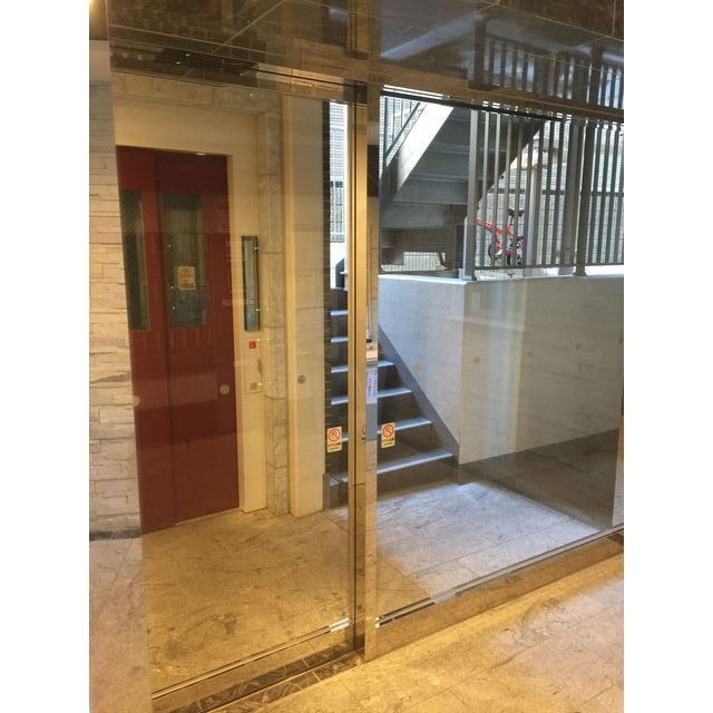 ルクレ西新宿の居間・リビング