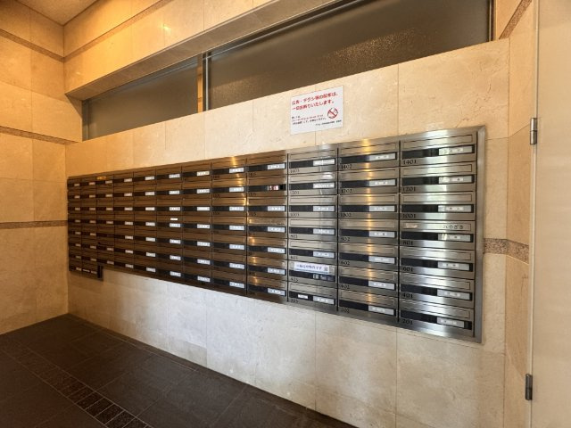 アプローズ佐世保駅前弐番館の外観