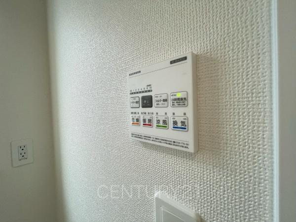 前橋市六供町1丁目A号棟の浴室|浴室乾燥機