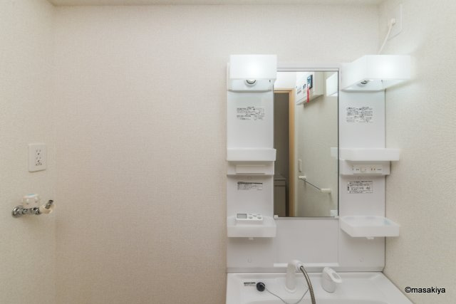 ガーデンハウス朝日山　Fの洗面所
