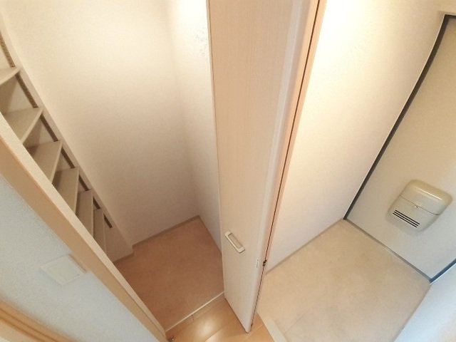 グラツィオーネの玄関