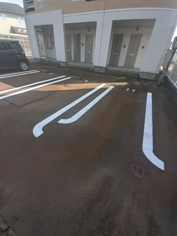 サンフィオーレＡの駐車場|駐車場があります