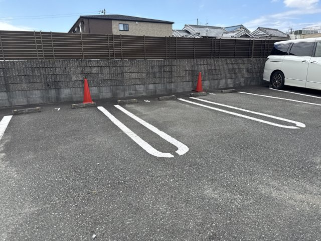 ベル　アンジュの駐車場