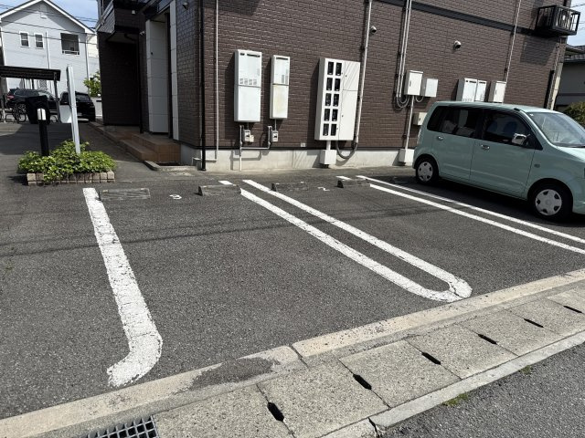 シルバーライニングＡの駐車場
