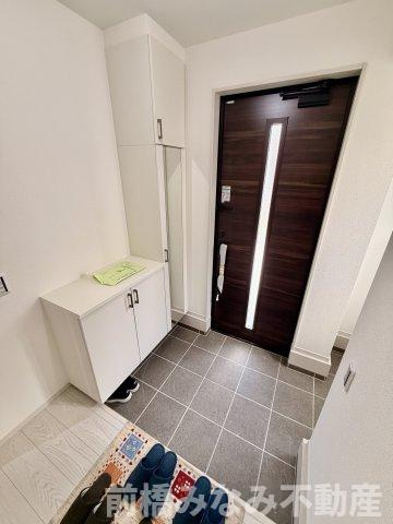 【新築】前橋市城東町1期　限定１棟　テラシエ　新築建売の玄関|落ち着いた玄関です