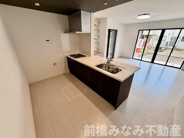 【新築】前橋市城東町1期　限定１棟　テラシエ　新築建売のキッチン|キッチンでお料理をお楽しみください