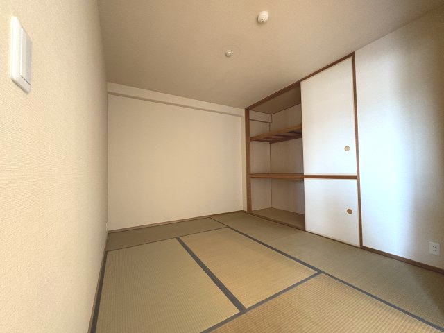 サーパス大輪町南の和室|くつろぎスペースの和室！
