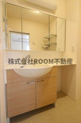 ガレンド吉尾　B棟の独立洗面台|使いやすい独立洗面台です