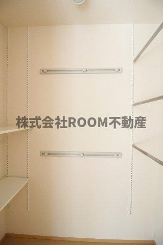 ガレンド吉尾　B棟の収納|こまごまとしたものを収納できそうですね