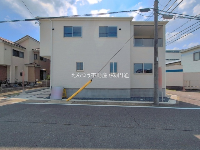 こも原町1期の前面道路含む現地写真