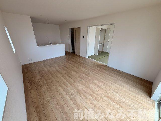 【新築】前橋市富士見町時沢第12　１号棟(全５棟)　リーブルガーデン　新築建売分譲の居間・リビング|ゆったりとしたリビングです