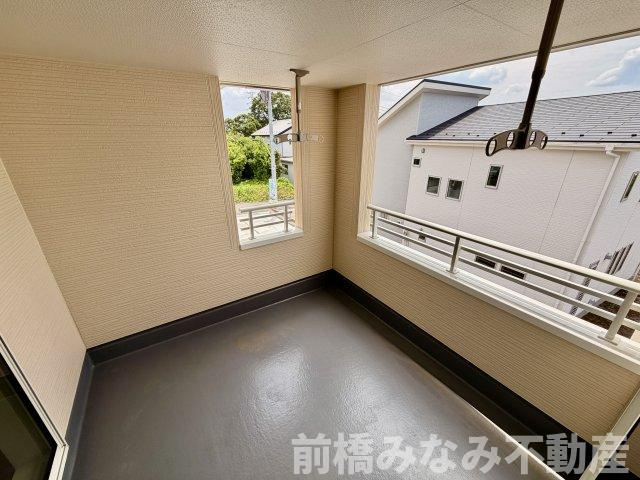 【新築】前橋市富士見町時沢第12　１号棟(全５棟)　リーブルガーデン　新築建売分譲のバルコニー|バルコニー付きです