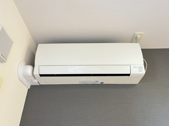 アヴニールの玄関|イメージ105号室の写真（反転あり）